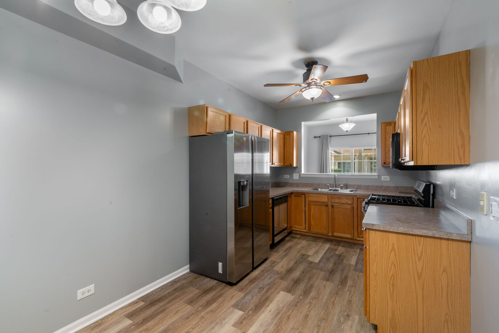 798 County Line Road, Unit 798 Aurora, IL 60502 - Photo 4 of 17