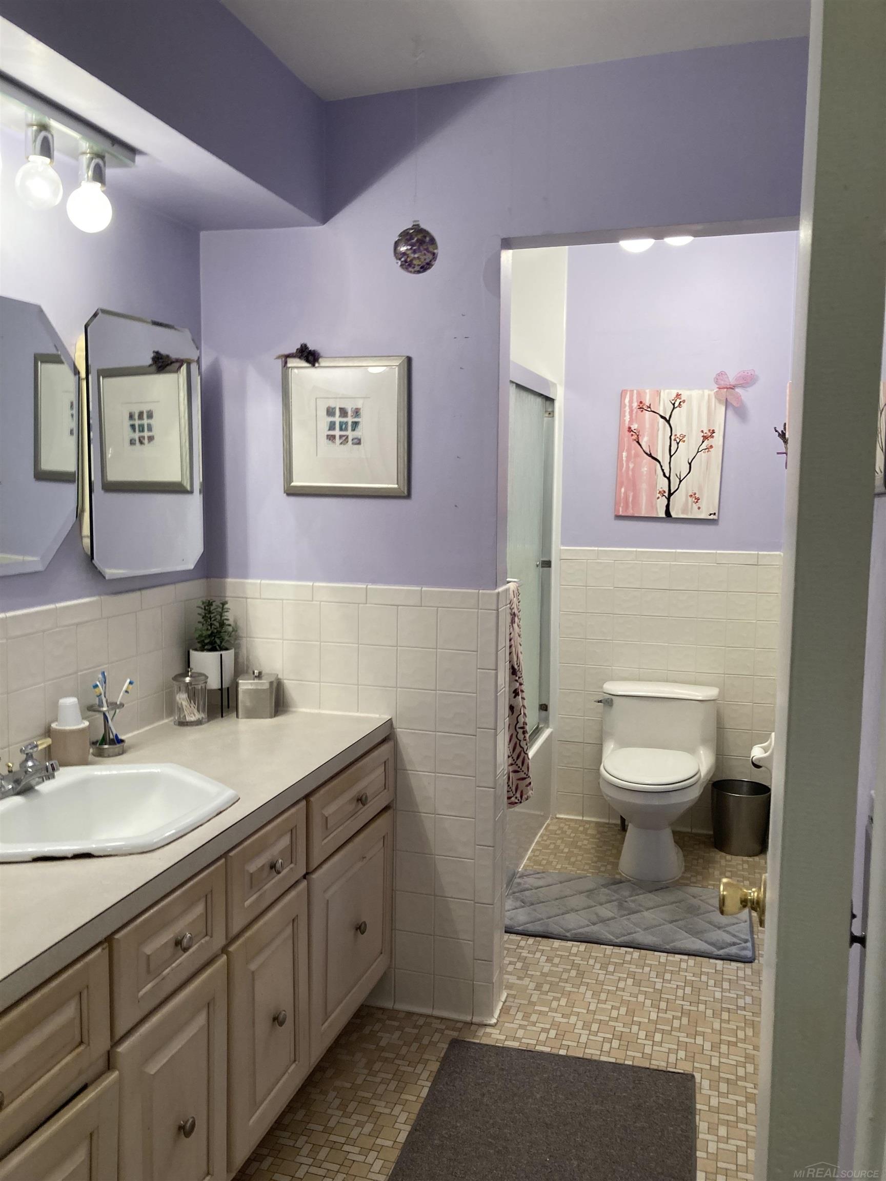 25839 Cunningham Avenue Warren, MI 48091 - Photo 14 of 42 50086262-13.JPG