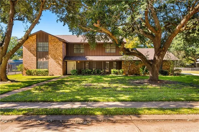 $450,000 | 5220 Argonne Boulevard, Alexandria, LA 71303