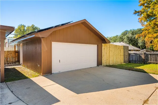 $450,000 | 5220 Argonne Boulevard, Alexandria, LA 71303