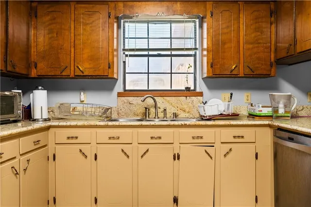 $450,000 | 5220 Argonne Boulevard, Alexandria, LA 71303