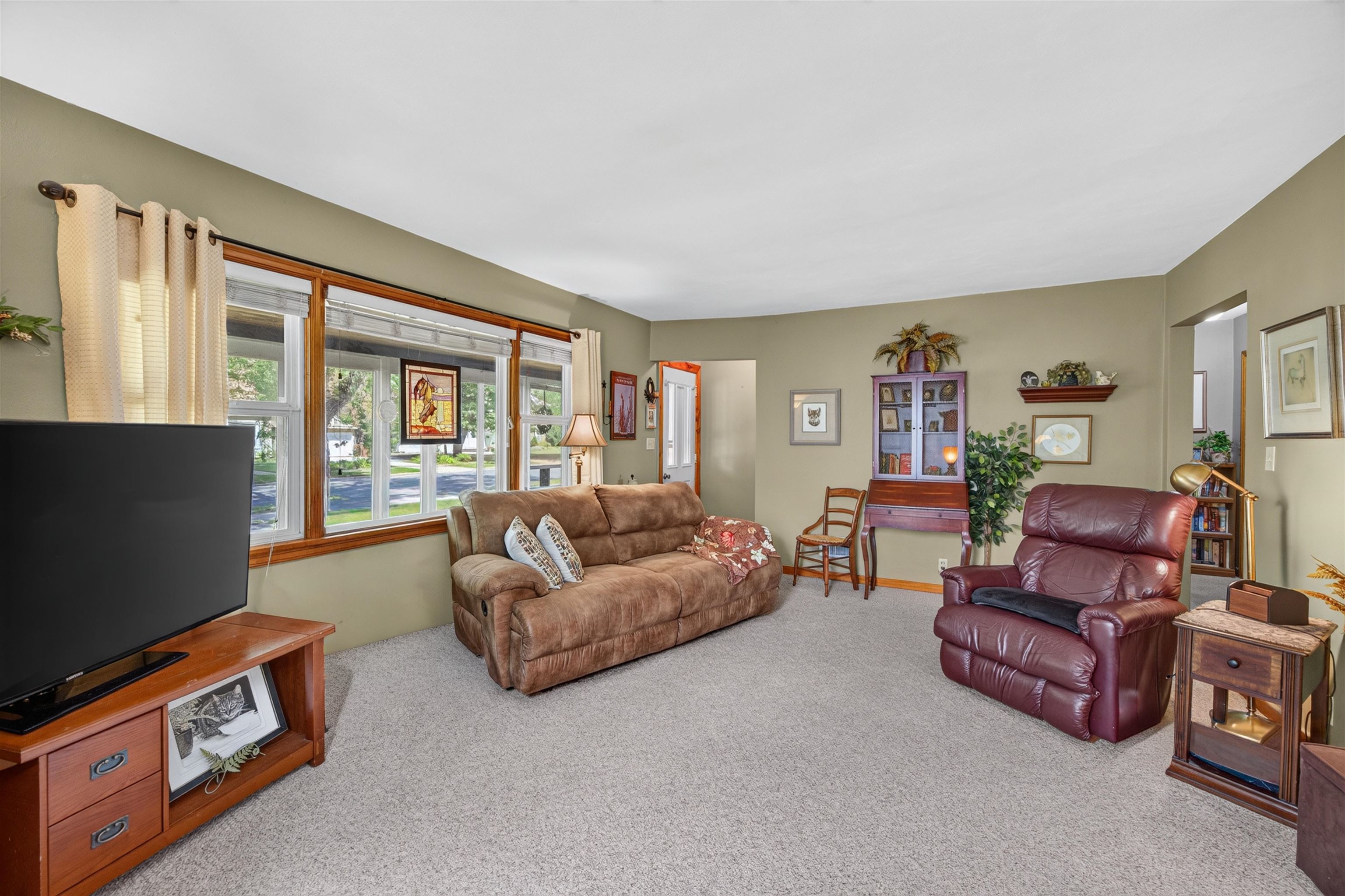 2425 Simonis Street Stevens Point, WI 54481 - Photo 7 of 44