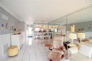 $225,000 | 298 Southeast 6th Avenue, Unit 9, Pompano Beach, FL 33060