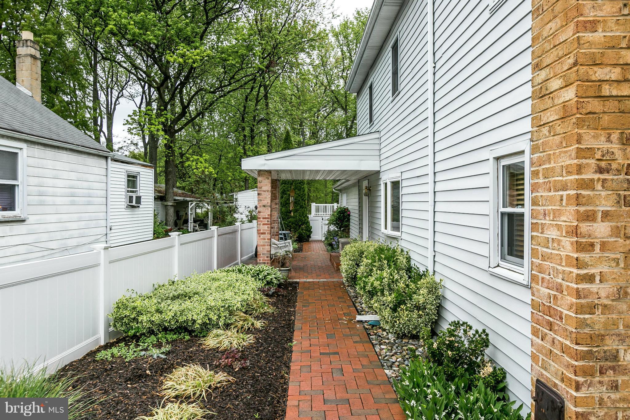 343 George Avenue Baltimore, MD 21221 - Photo 4 of 30 Exterior (General)