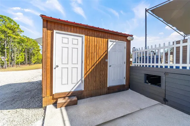 $2,500,000 | 14181 Southeast 211th Court, Umatilla, FL 32784