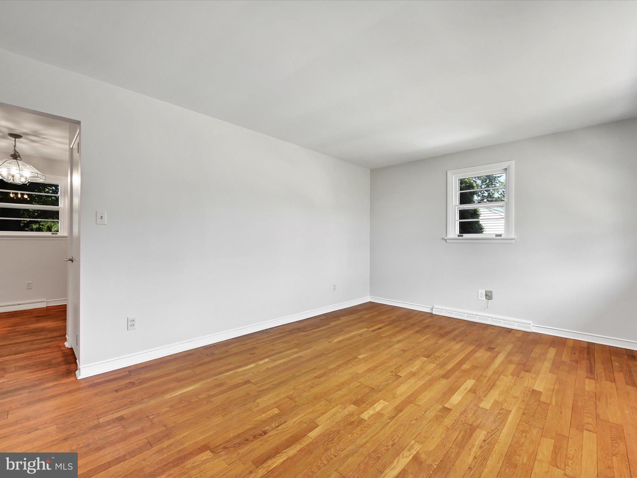 2058 Stone Mill Road Lancaster, PA 17603 - Photo 11 of 31 Living Room