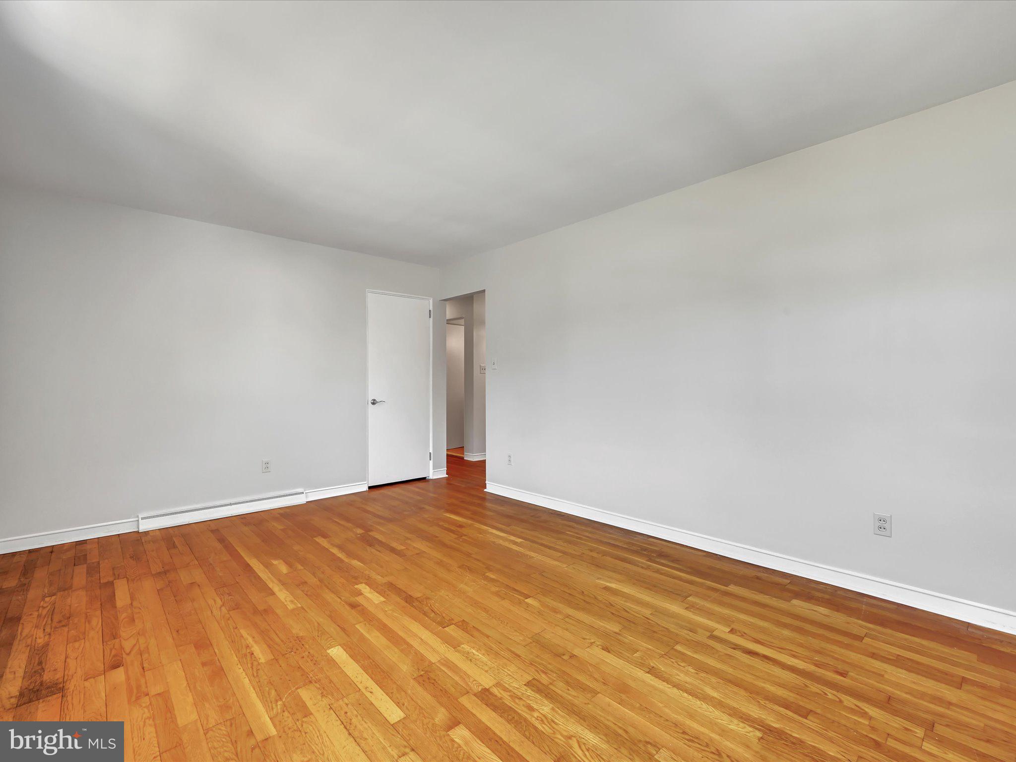 2058 Stone Mill Road Lancaster, PA 17603 - Photo 10 of 31 Living Room