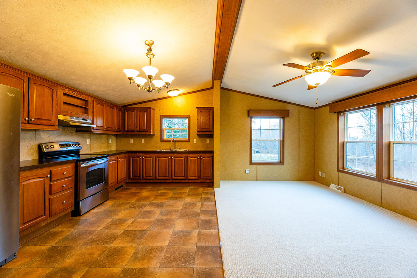 2460 Appleton Ridge Road Appleton, ME 04862 - Photo 4 of 19