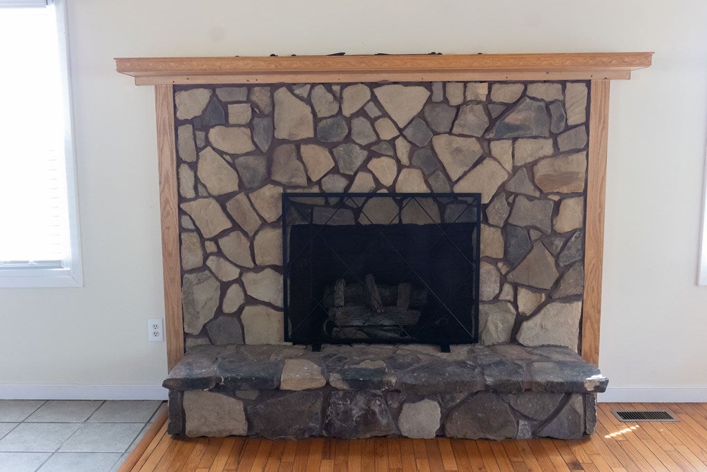 4781 Green Valley Road Lebanon, VA 24266 - Photo 6 of 20 Gallery Image 6