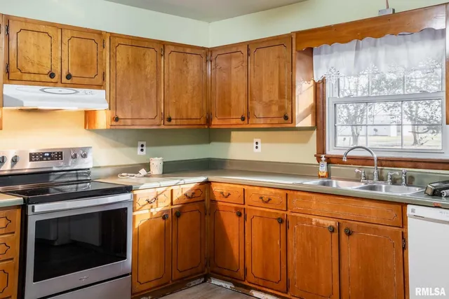 $150,000 | 395 North Hankins Road, Harrisburg, IL 62946