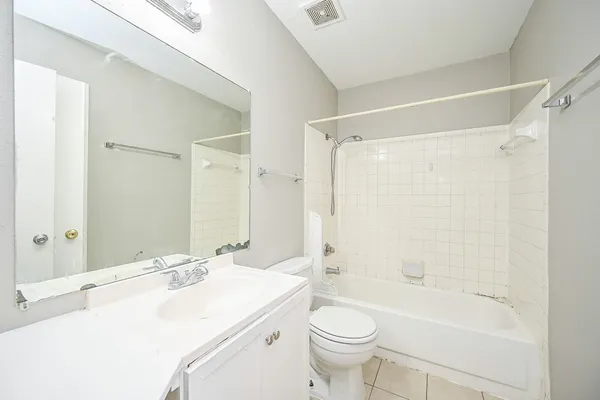 $1,050 | 16303 Lyons School Road, Unit 703, Spring, TX 77379