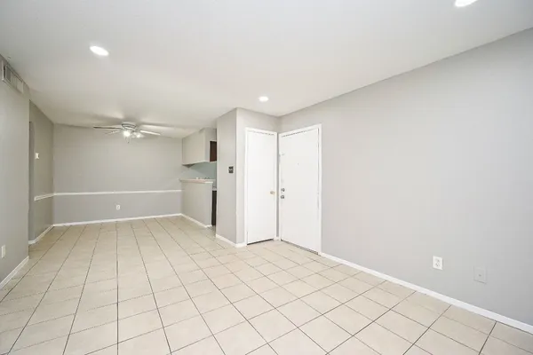 $1,195 | 16303 Lyons School Road, Unit 703, Spring, TX 77379