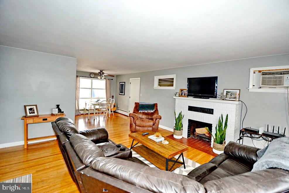317 Diller Road Hanover, PA 17331 - Photo 4 of 25 Gallery Image 4
