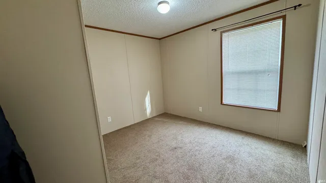 $272,500 | 950 Earl Road, Mitchell, IN 47446