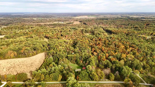 $272,500 | 950 Earl Road, Mitchell, IN 47446