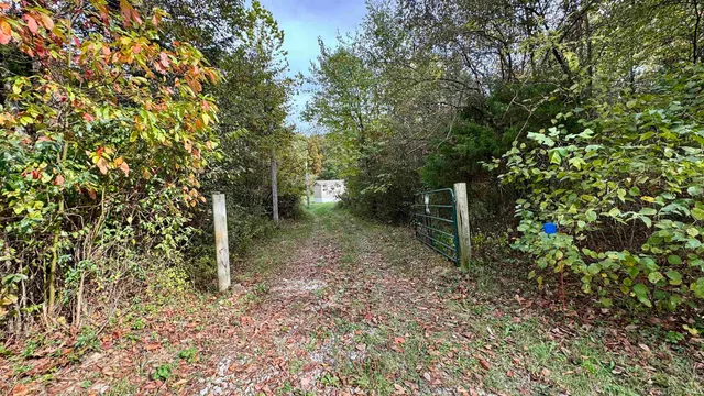 $272,500 | 950 Earl Road, Mitchell, IN 47446