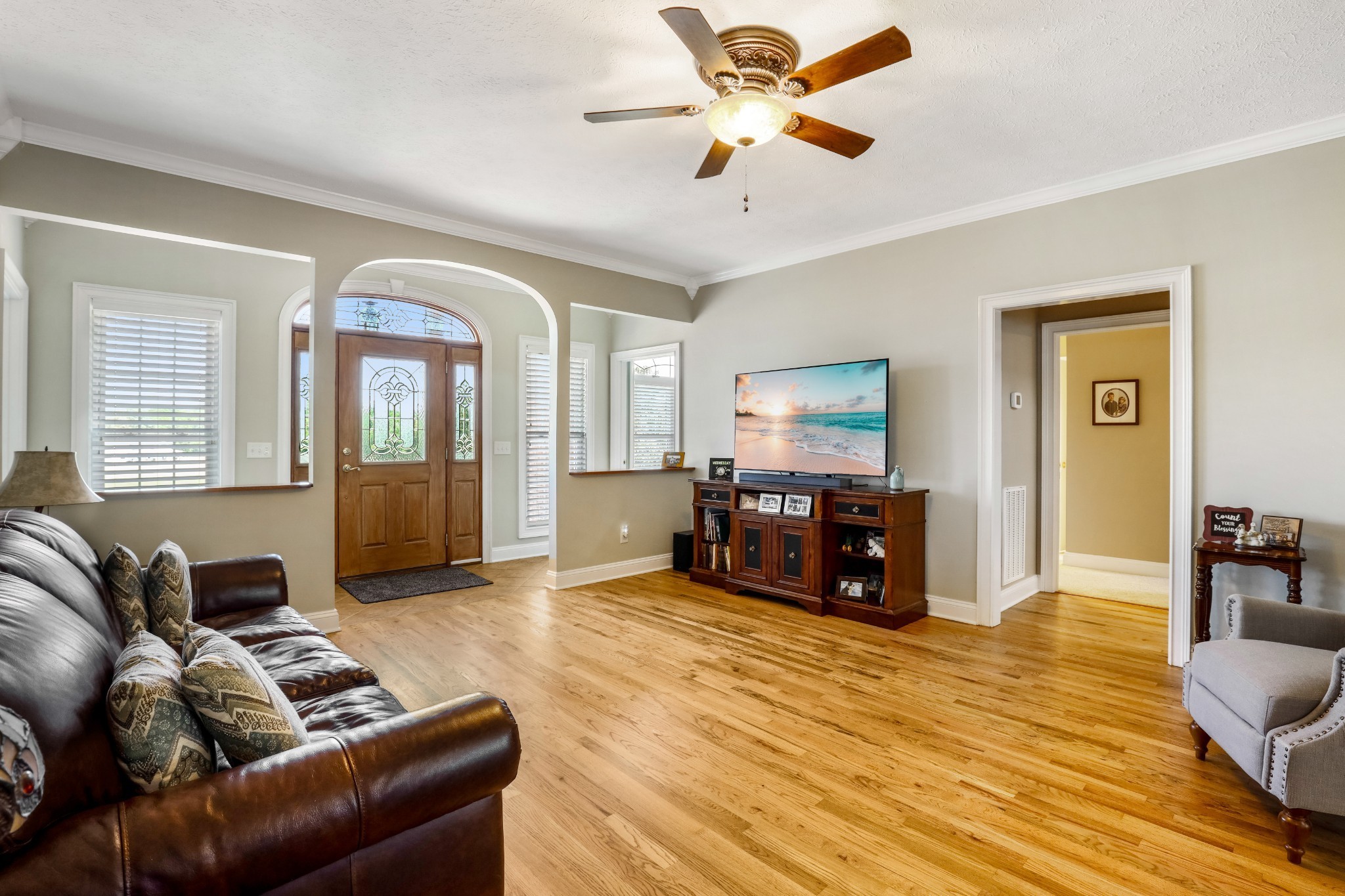 4984 Somerville Road Cross Plains, TN 37049 - Photo 43 of 57 a living room with furniture