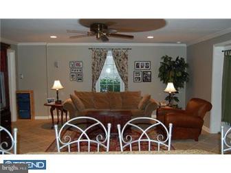 318 Hamilton Road Merion Station, PA 19066 - Photo 4 of 12