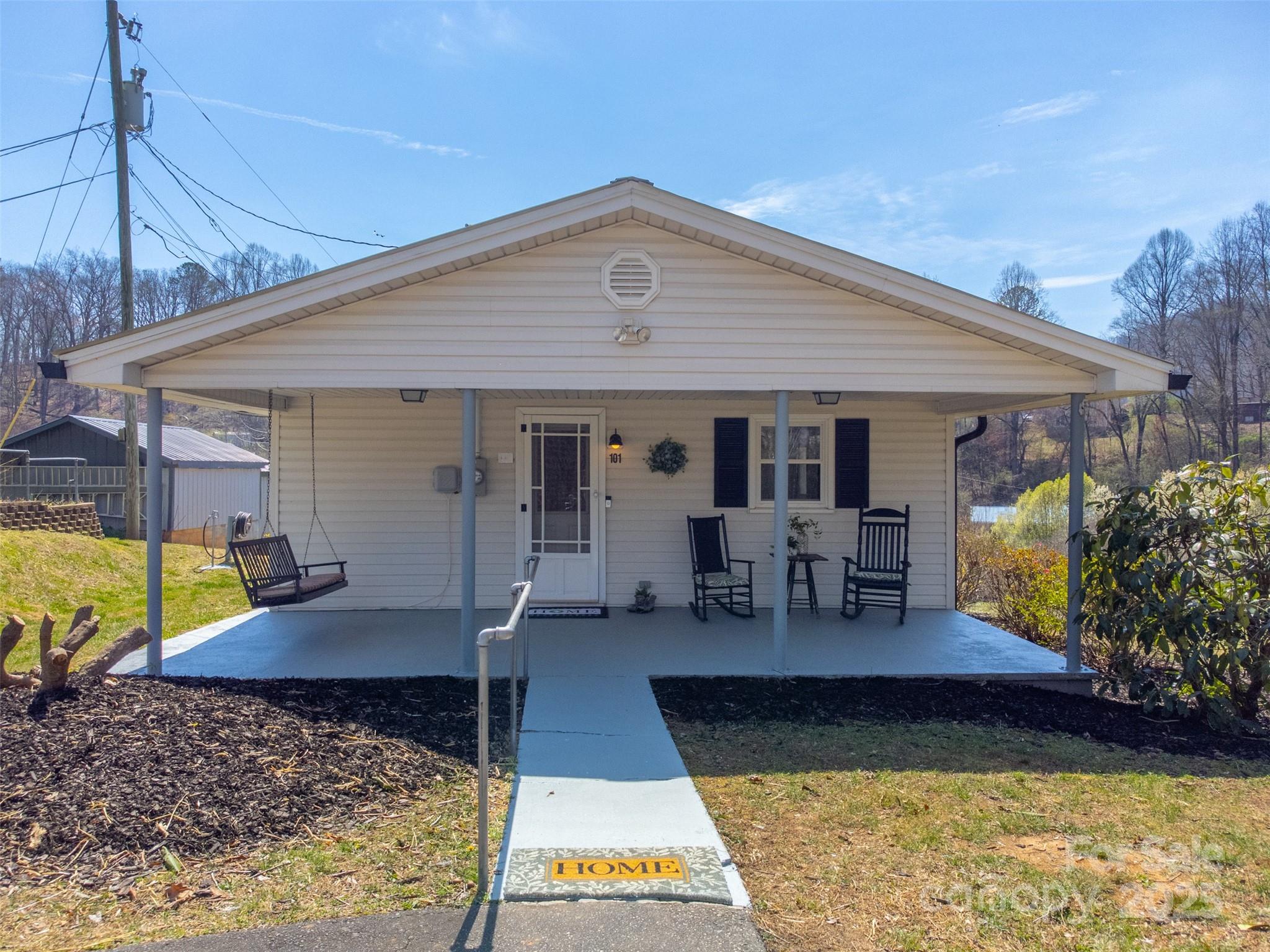 101 Astro Drive Sylva, NC 28779 - Photo 4 of 39