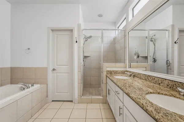 $2,800 | 2816 Rusk Street, Houston, TX 77003