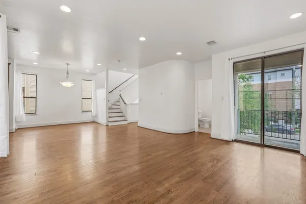 $2,800 | 2816 Rusk Street, Houston, TX 77003