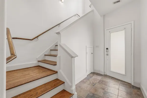 $2,800 | 2816 Rusk Street, Houston, TX 77003