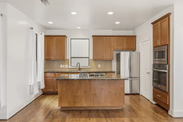 $2,800 | 2816 Rusk Street, Houston, TX 77003