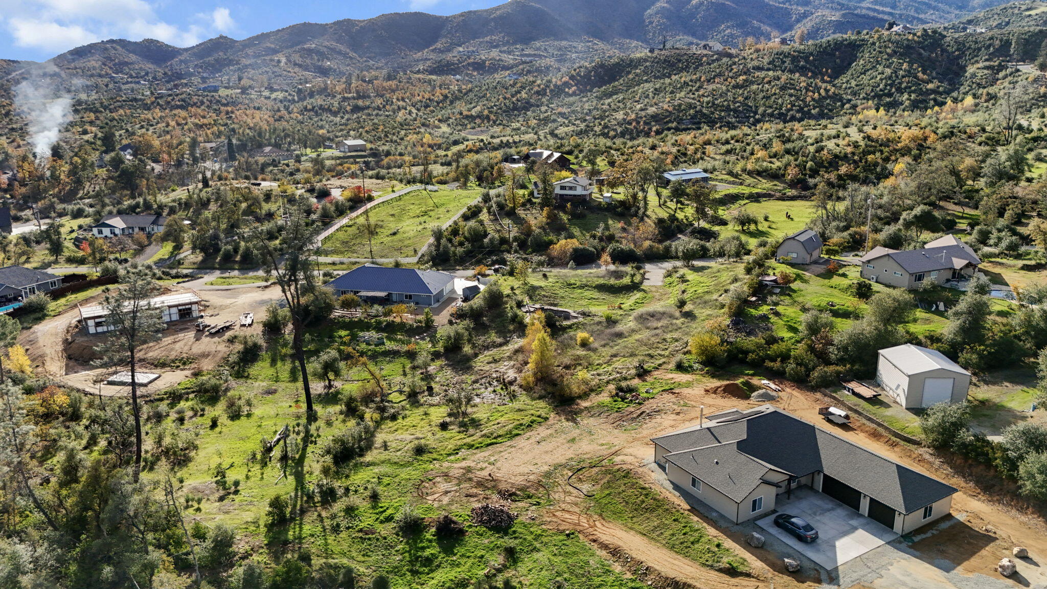 10141 Sandy Lane Redding, CA 96001 - Photo 8 of 10 a view of city and mountain
