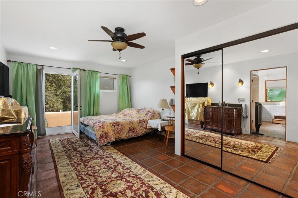 3264 Shearer Crossing Fallbrook, CA 92028 - Photo 22 of 41 a bedroom with furniture