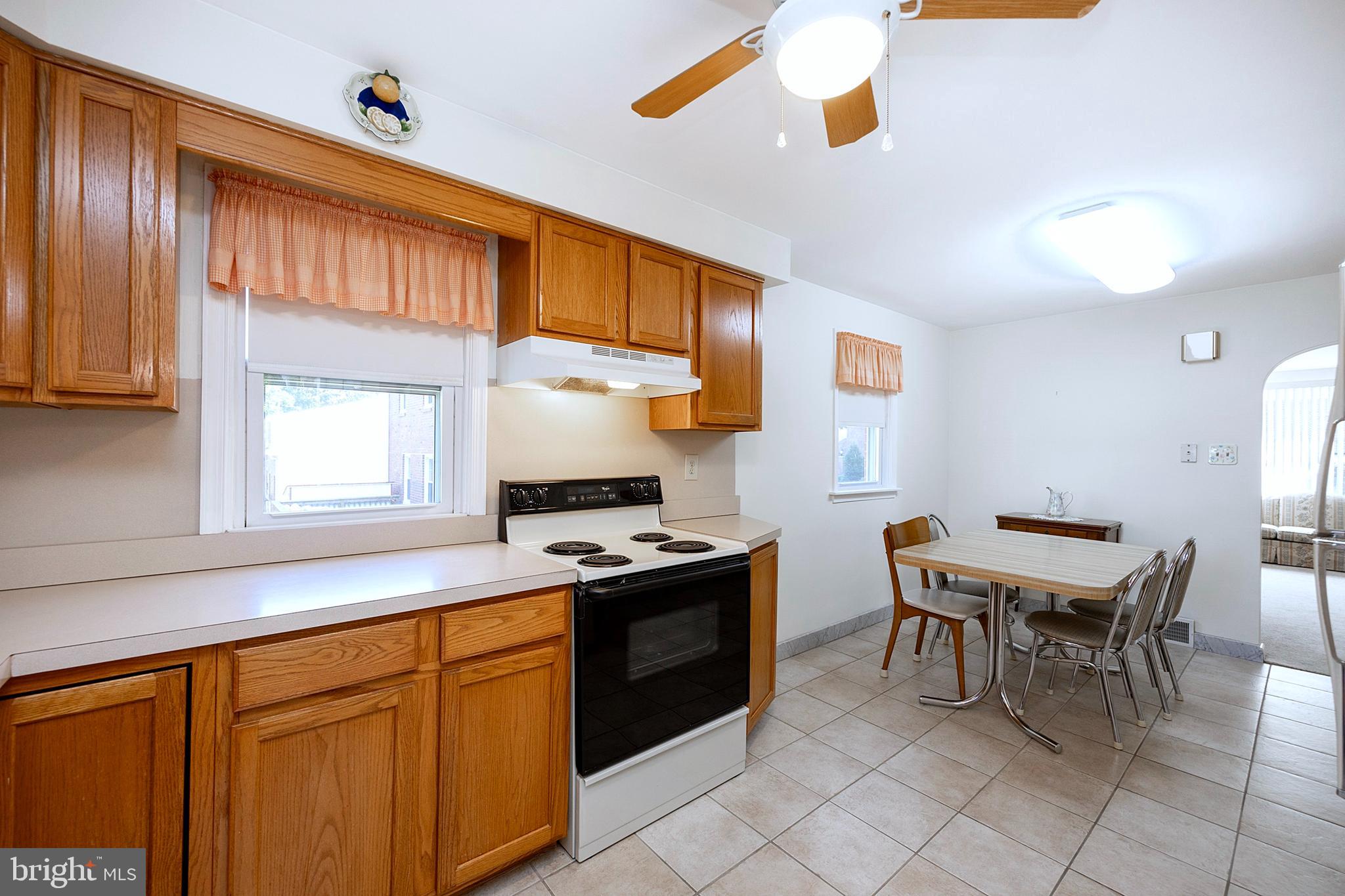 3305 Hilltop Road Newtown Square, PA 19073 - Photo 13 of 28