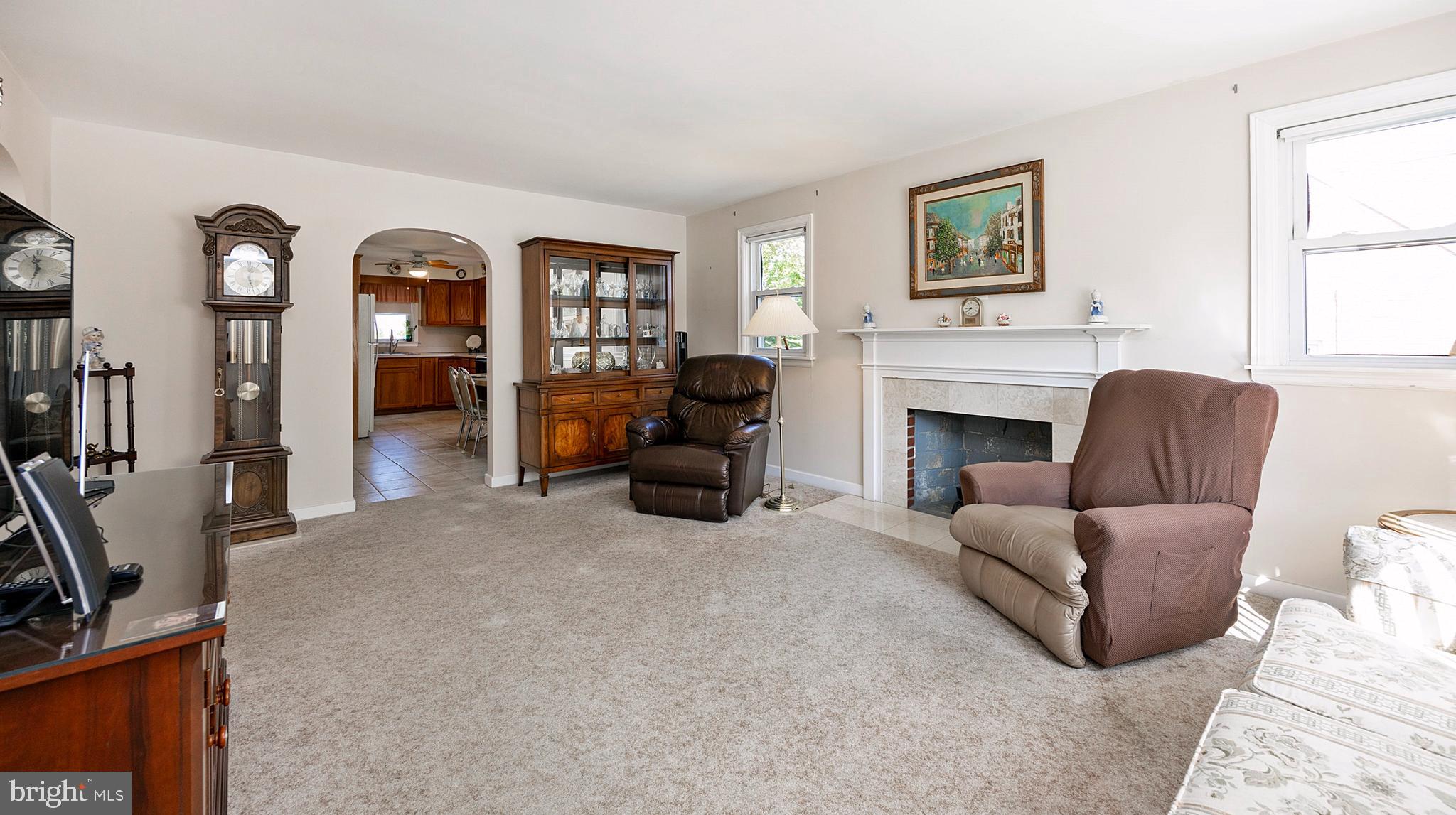 3305 Hilltop Road Newtown Square, PA 19073 - Photo 6 of 28