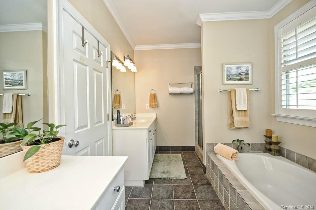 2300 Club Road Charlotte, NC 28205 - Photo 12 of 24 Gallery Image 12