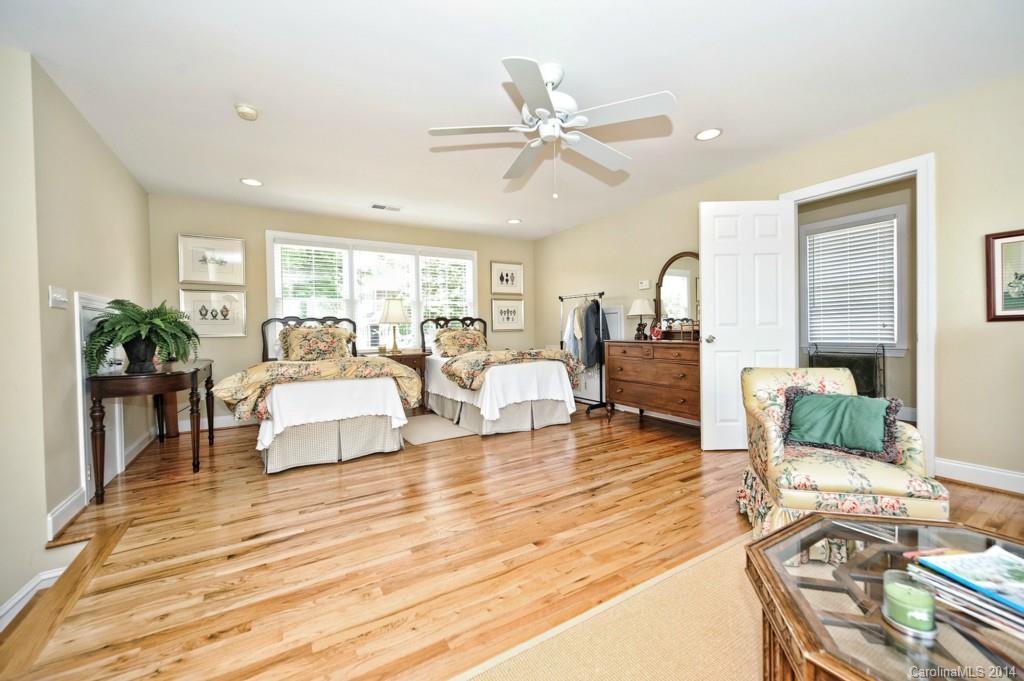 2300 Club Road Charlotte, NC 28205 - Photo 17 of 24 Gallery Image 17