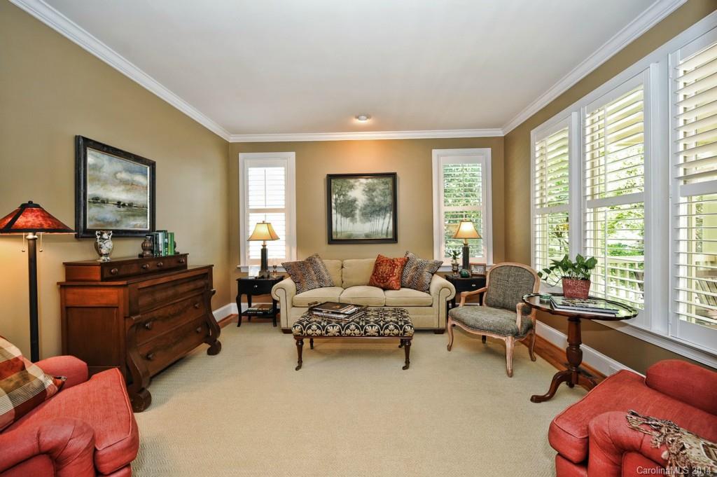 2300 Club Road Charlotte, NC 28205 - Photo 5 of 24 Gallery Image 5