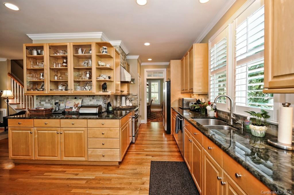 2300 Club Road Charlotte, NC 28205 - Photo 7 of 24 Gallery Image 7