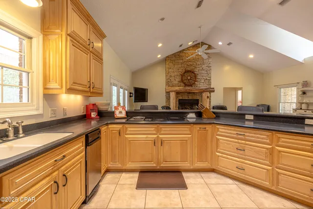 $825,000 | 4187 Shell Landing Road, Vernon, FL 32462