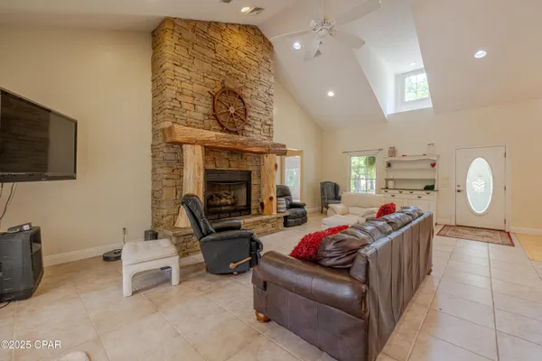 $799,000 | 4187 Shell Landing Road, Vernon, FL 32462