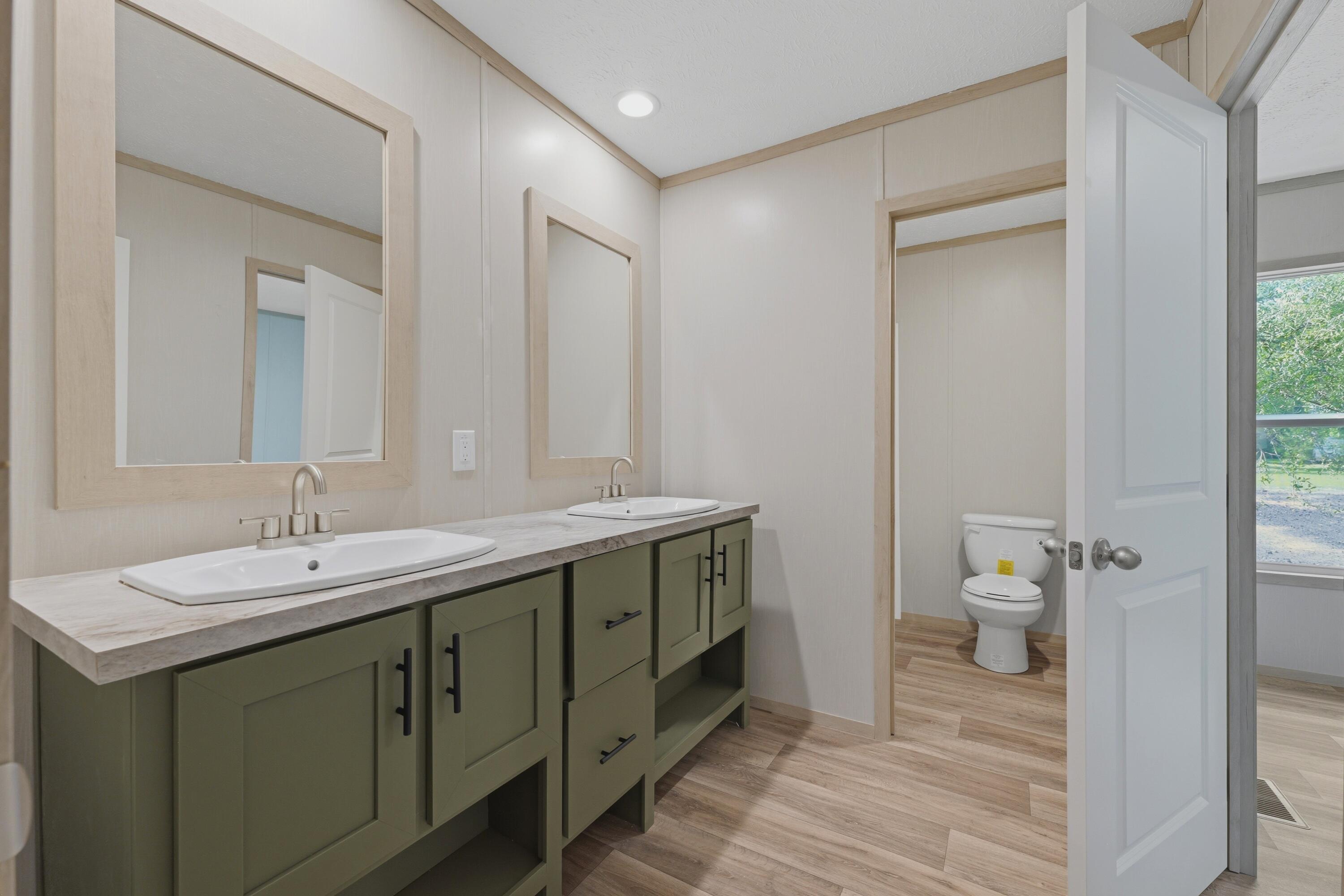 329 Hickory Nut Way Cross, SC 29436 - Photo 27 of 35 Double vanity