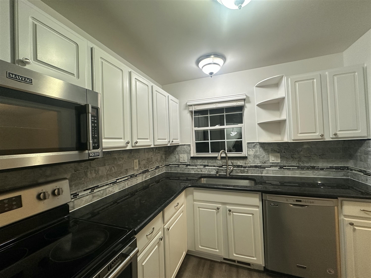 1882 Flagstone Circle, Unit BLDG: 8 Rochester, MI 48307 - Photo 20 of 52