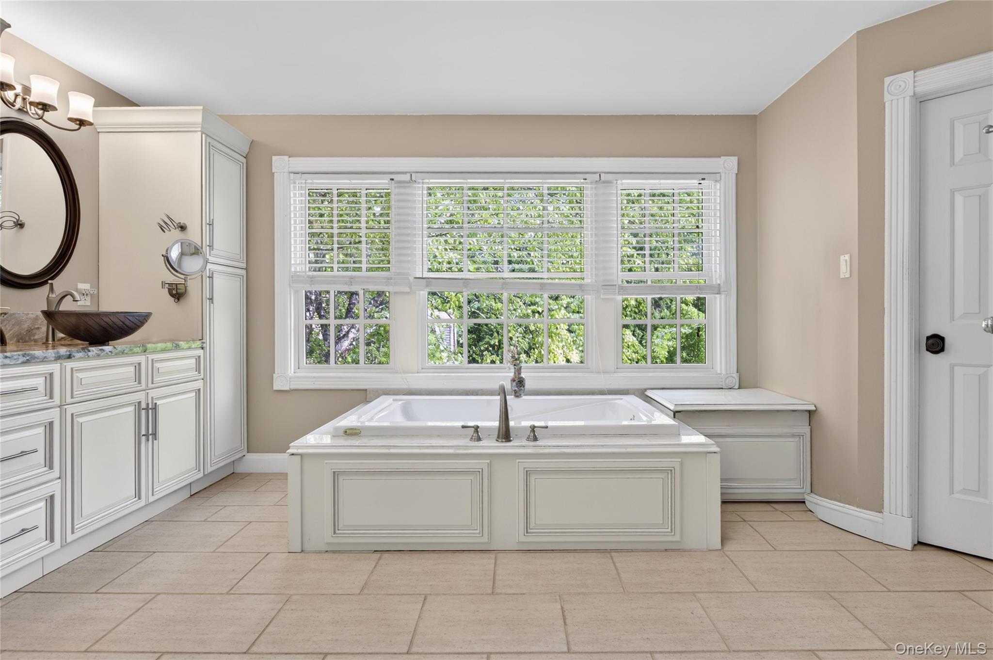 1 Springwood Path Syosset, NY 11791 - Photo 25 of 44