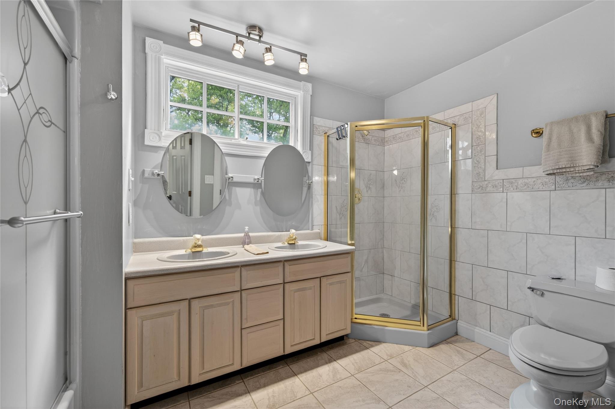 1 Springwood Path Syosset, NY 11791 - Photo 30 of 44