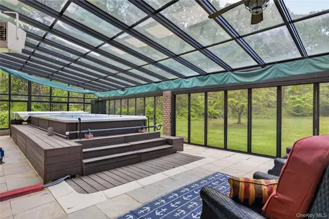 $3,900,000 | 1 Springwood Path, Syosset, NY 11791