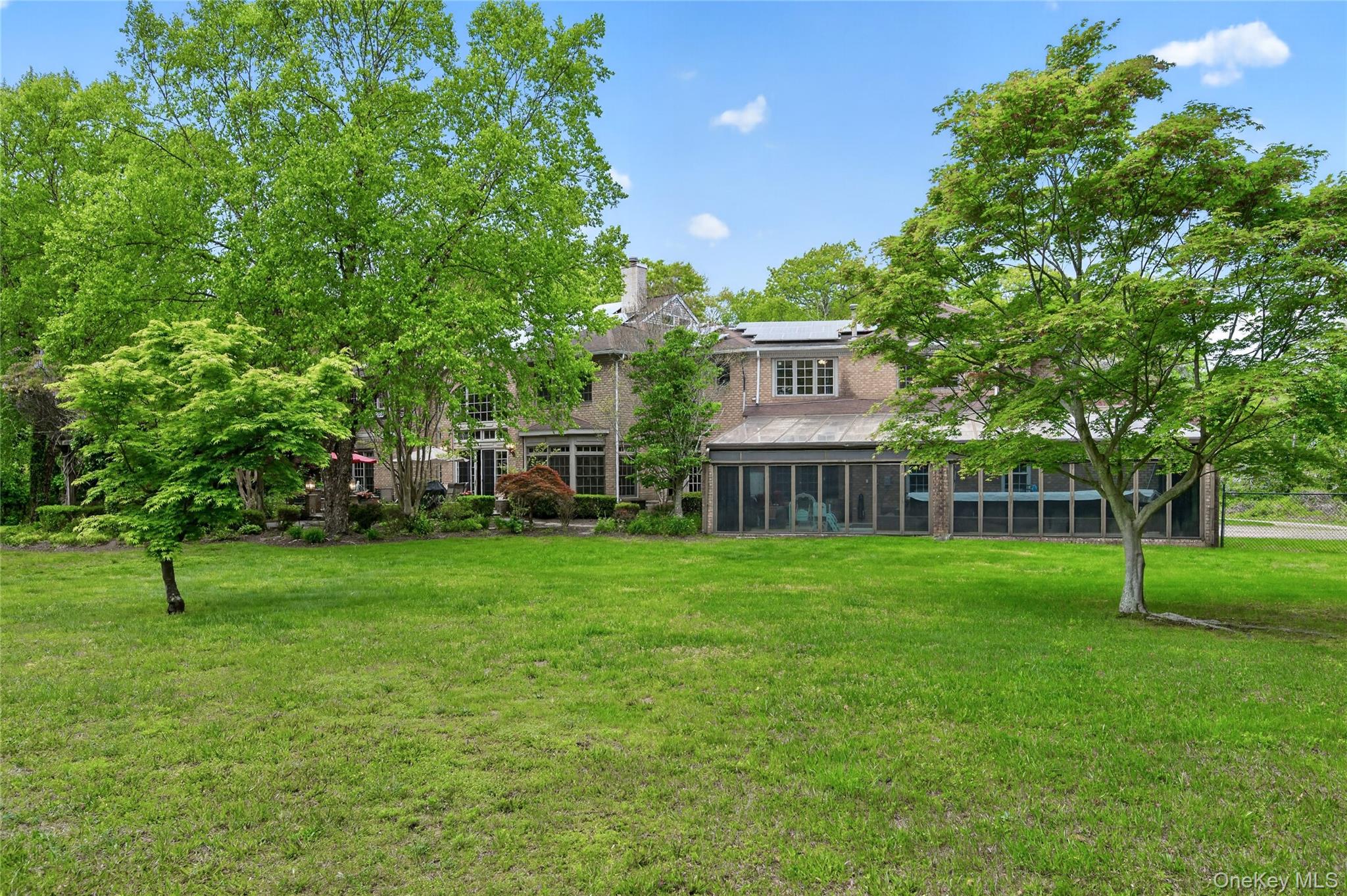 1 Springwood Path Syosset, NY 11791 - Photo 36 of 44
