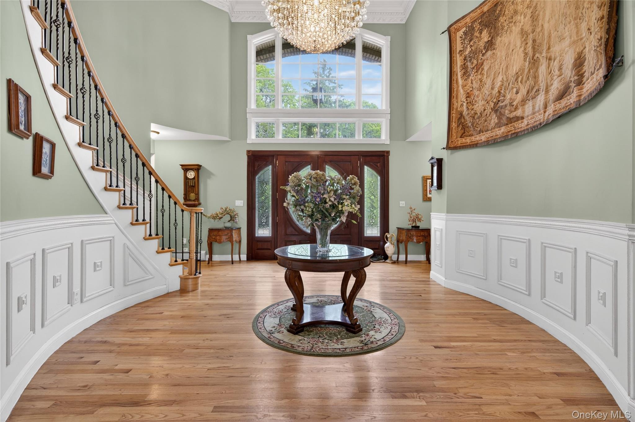 1 Springwood Path Syosset, NY 11791 - Photo 5 of 44