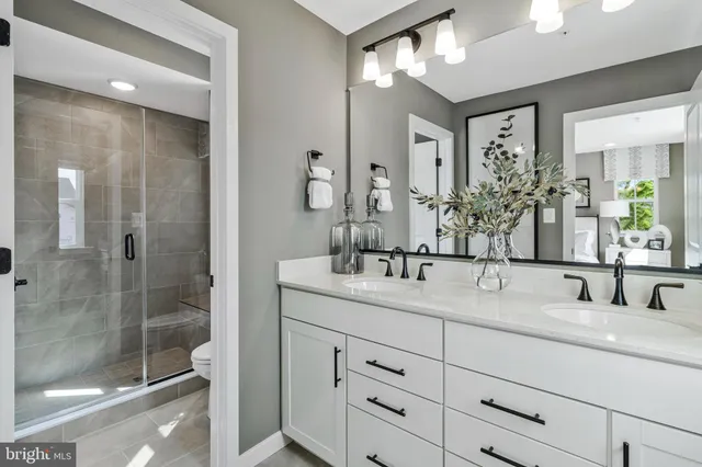 $574,999 | 5727 Howard Drive, Glen Burnie, MD 21061