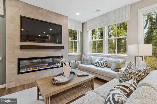 $574,999 | 5727 Howard Drive, Glen Burnie, MD 21061