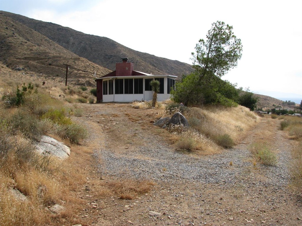 9026 Central Road Apple Valley, CA 92308 - Photo 1 of 1 Gallery Image 1