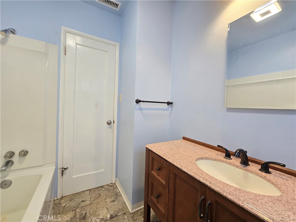 3869 Bandini Avenue Riverside, CA 92506 - Photo 13 of 17