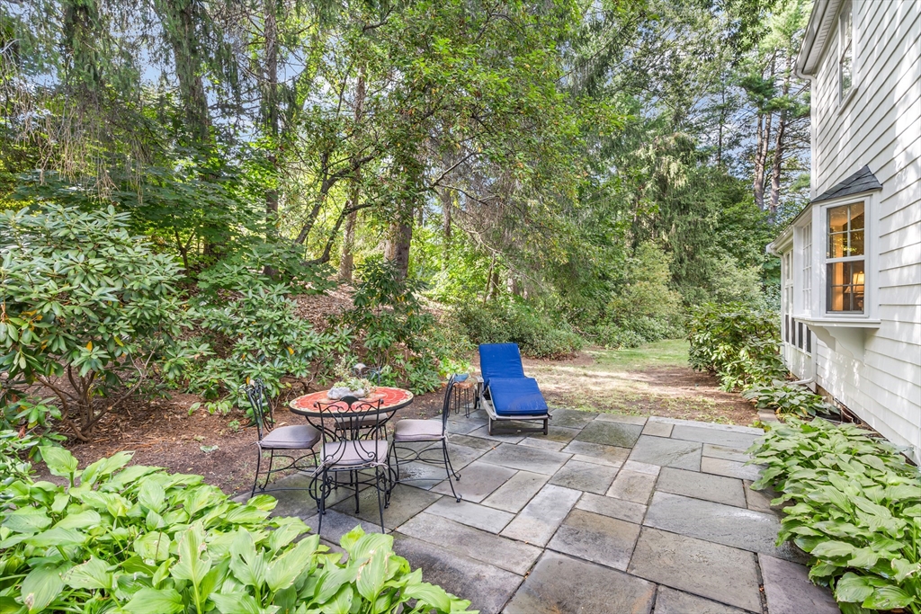 73 Ridge Road Concord, MA 01742 - Photo 7 of 40