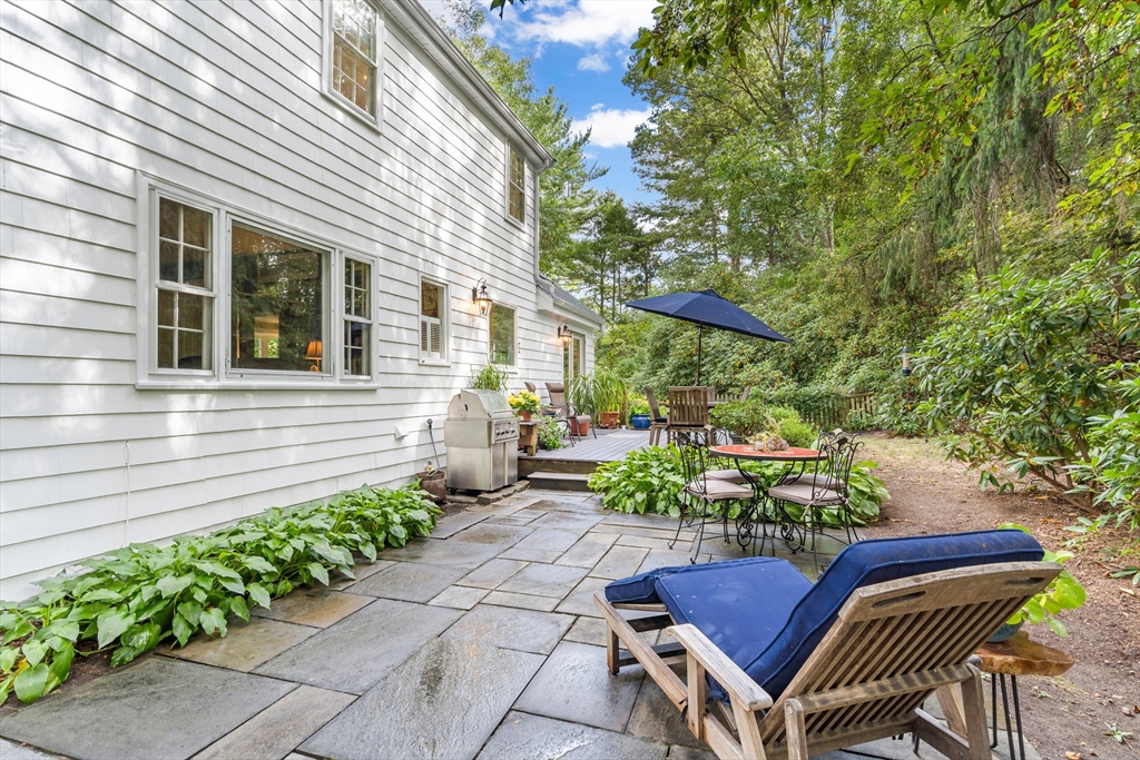 73 Ridge Road Concord, MA 01742 - Photo 8 of 40